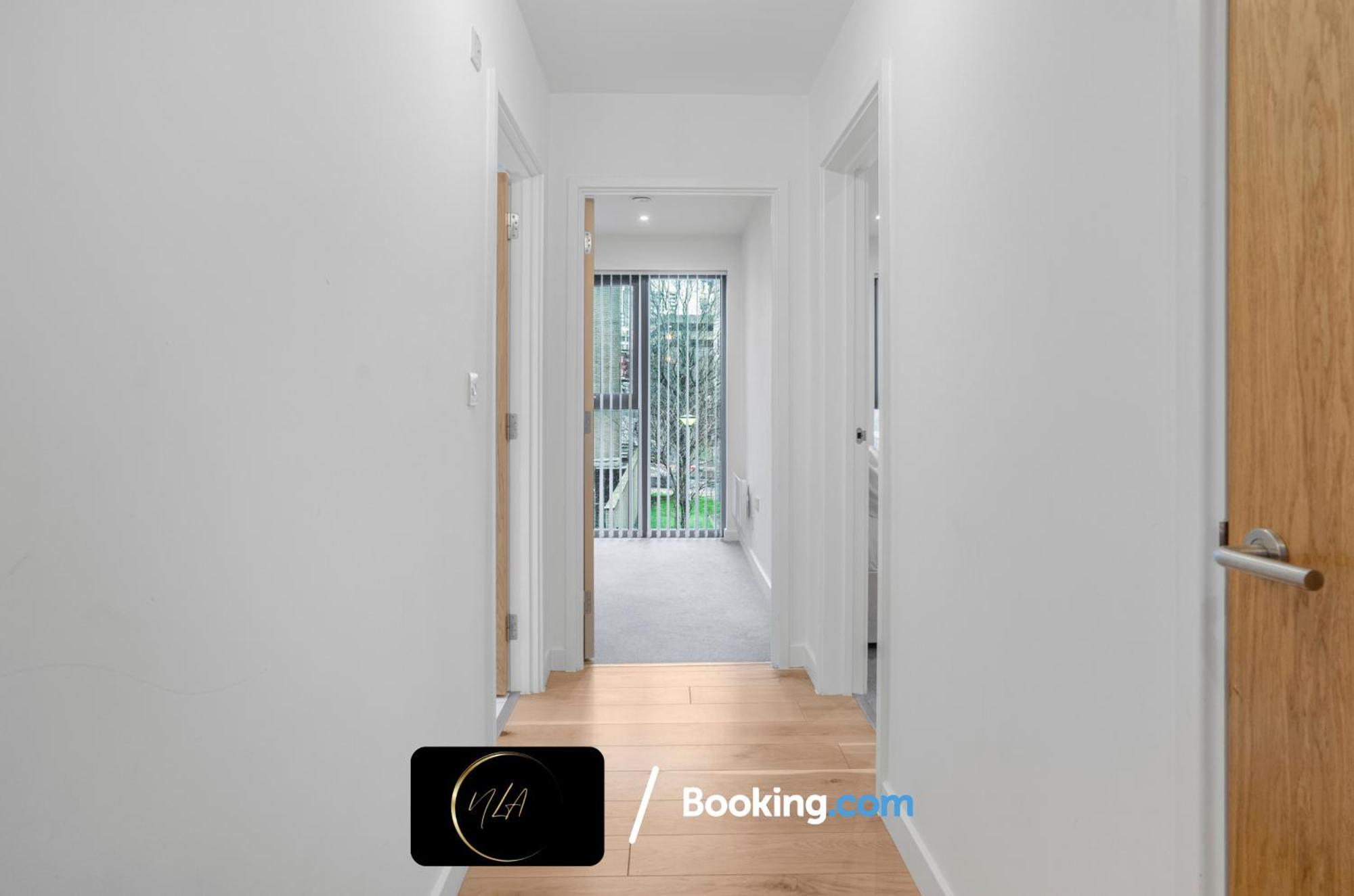 City Centre Apartment With Free Parking, 2 Bathrooms, Netflix And Wifi - Suitable For Contractors And Families - By Noor Luxury Accommodations Birmingham Luaran gambar