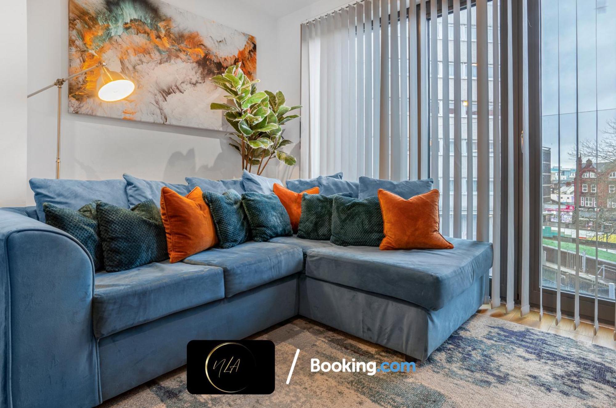 City Centre Apartment With Free Parking, 2 Bathrooms, Netflix And Wifi - Suitable For Contractors And Families - By Noor Luxury Accommodations Birmingham Luaran gambar