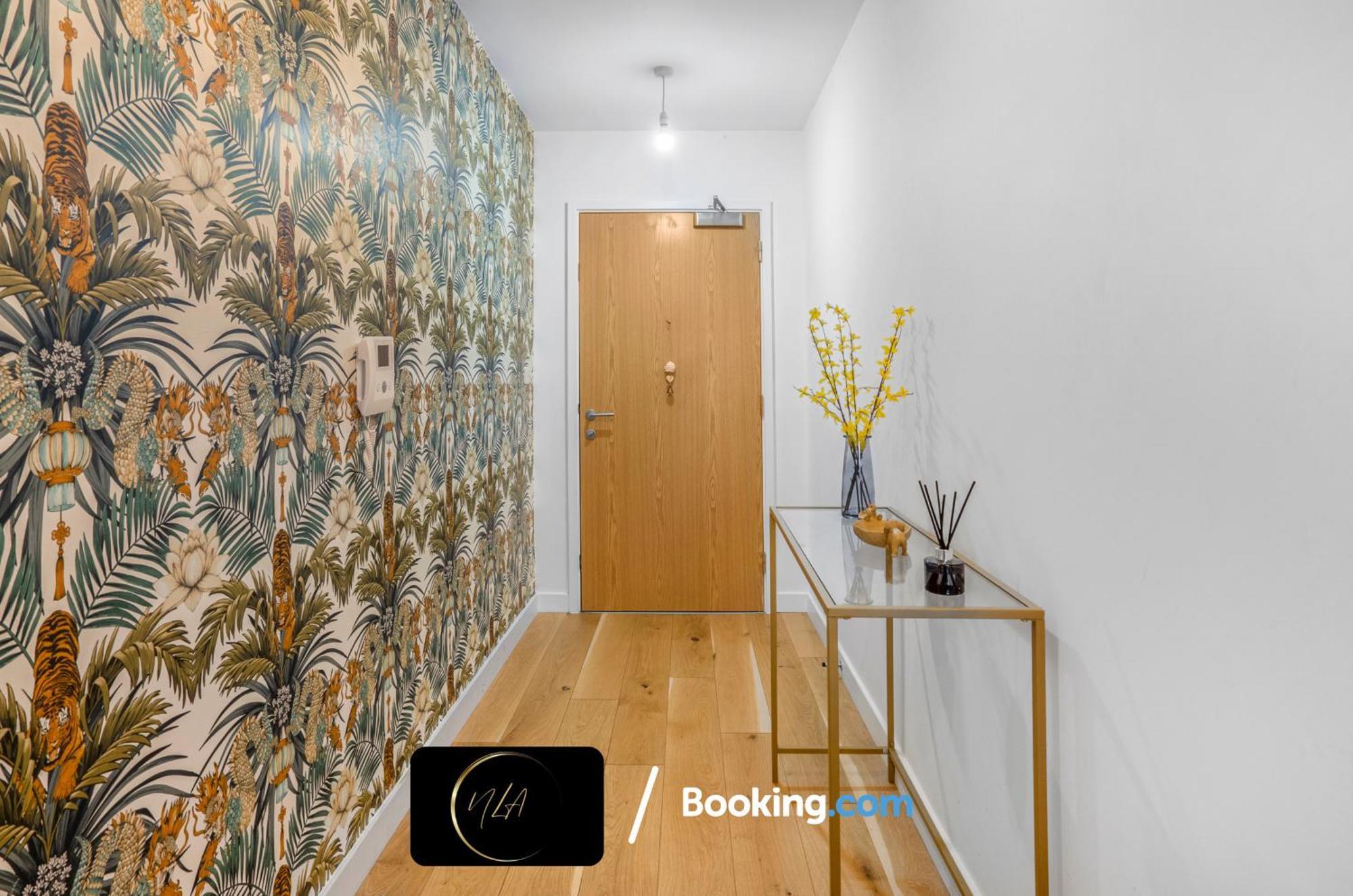 City Centre Apartment With Free Parking, 2 Bathrooms, Netflix And Wifi - Suitable For Contractors And Families - By Noor Luxury Accommodations Birmingham Luaran gambar